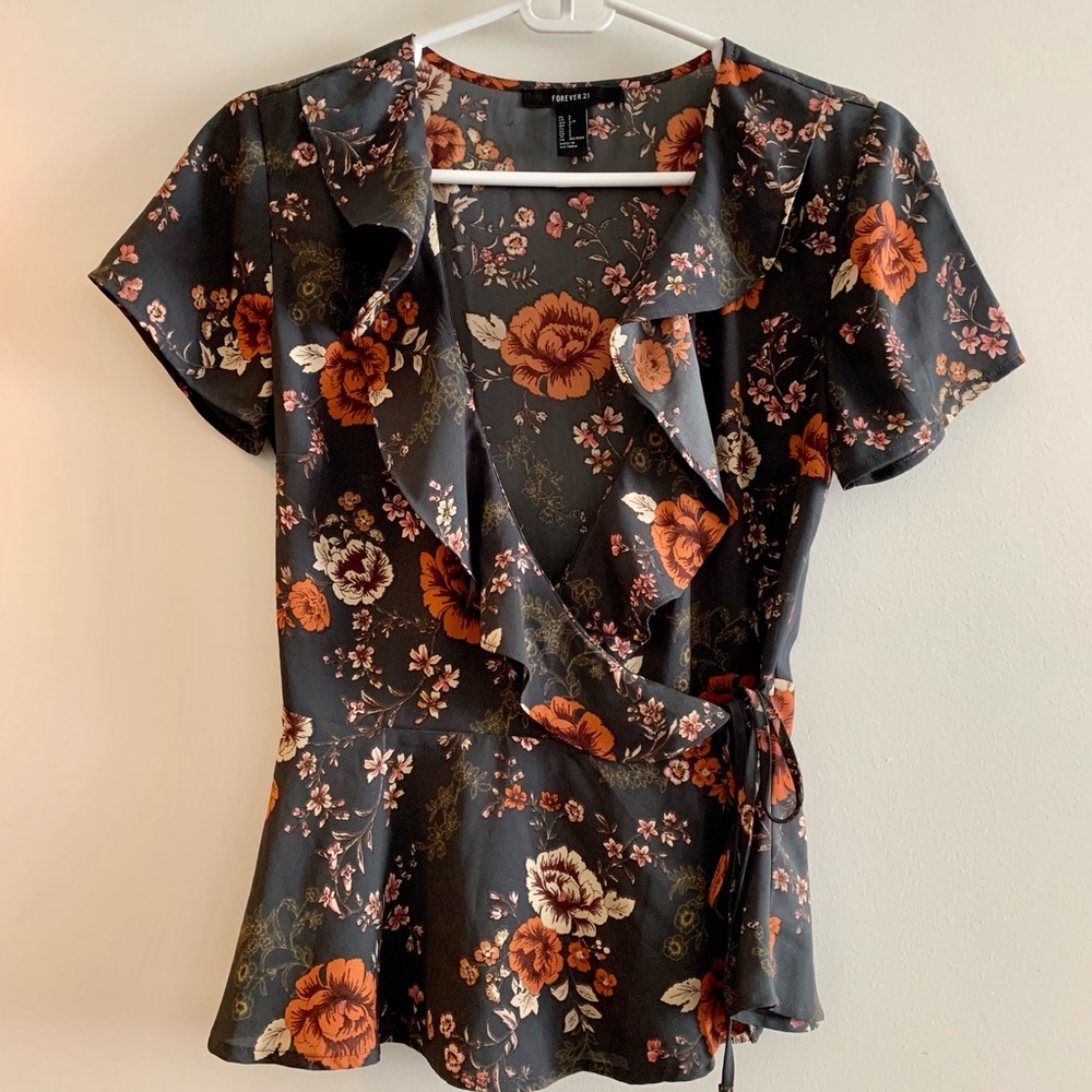 FOREVER 21 Blouse